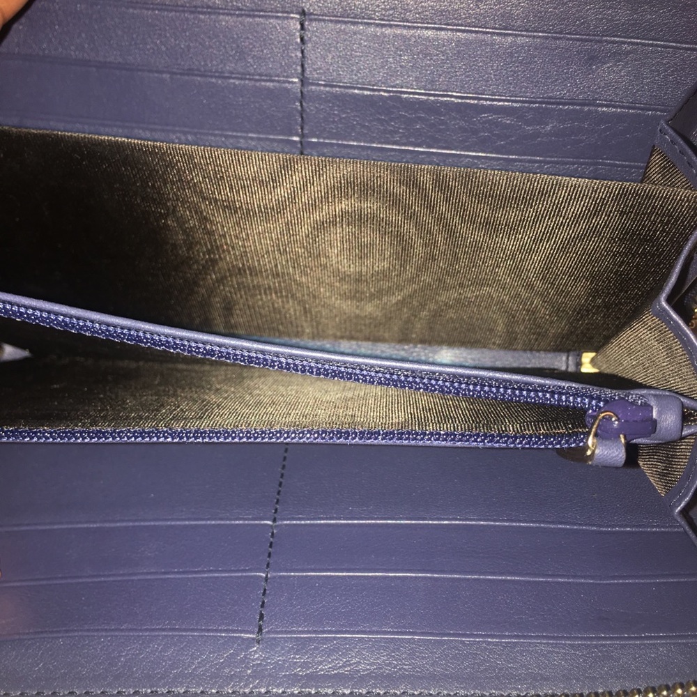 100% Authentic Gucci Soho Wallet - Picture 7 of 8